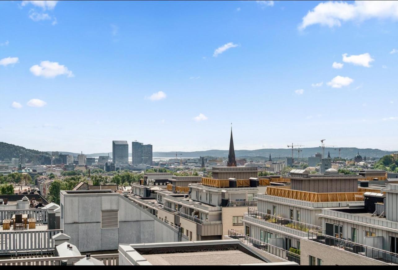 Luxurious Modern Room In Central Oslo - Eur 4K Expensive Bed And 82" Cinematic Tv Kültér fotó