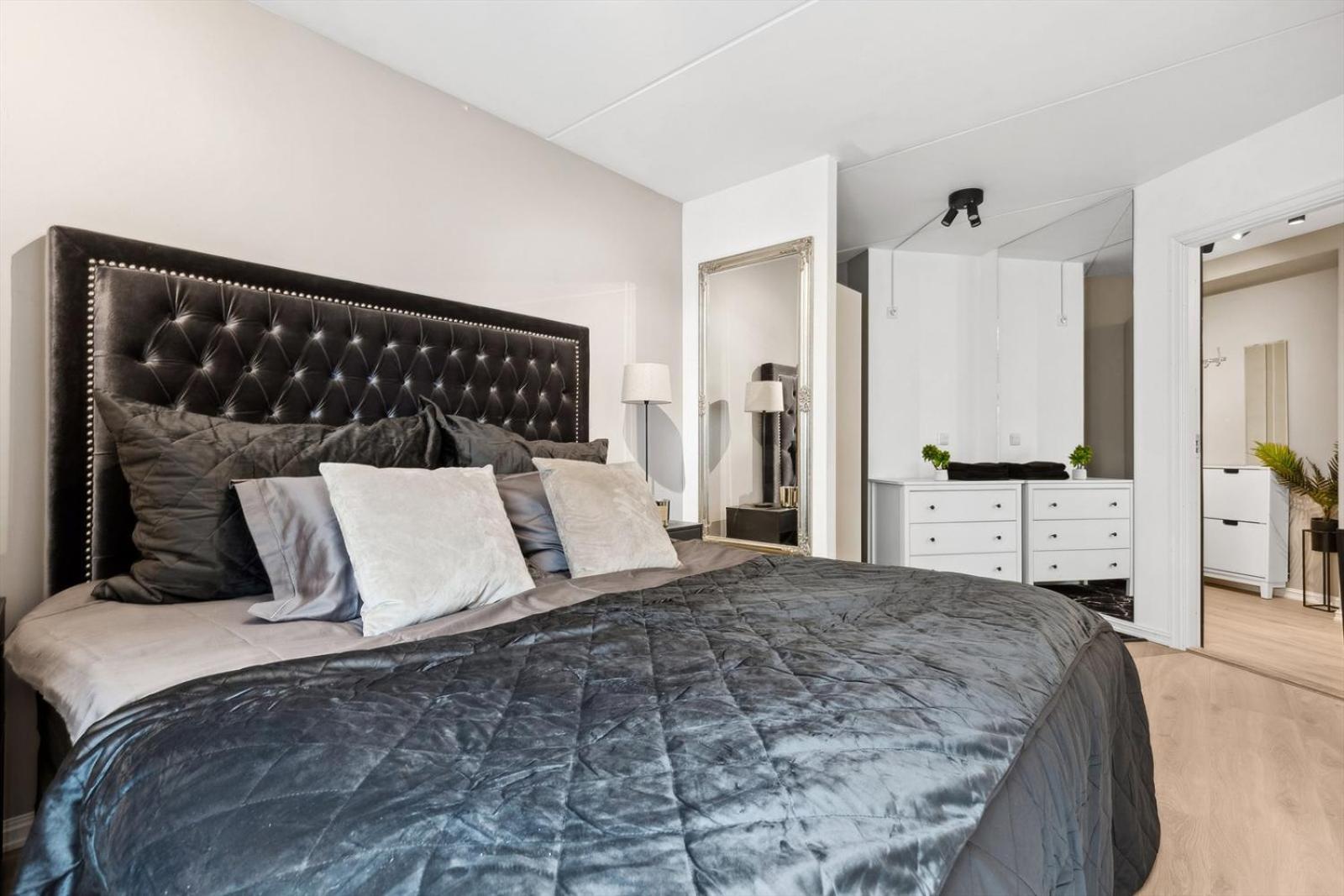 Luxurious Modern Room In Central Oslo - Eur 4K Expensive Bed And 82" Cinematic Tv Kültér fotó