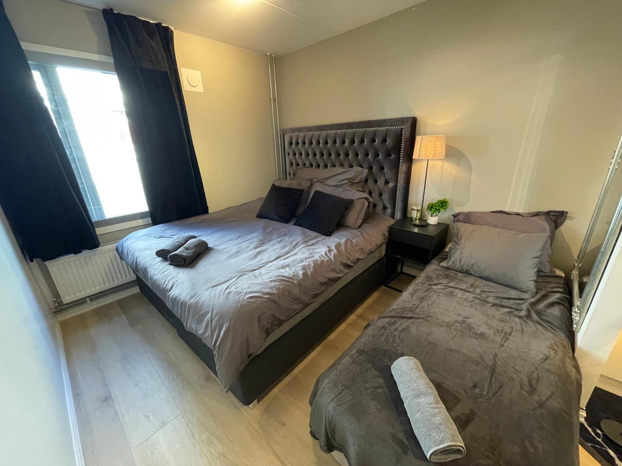 Luxurious Modern Room In Central Oslo - Eur 4K Expensive Bed And 82" Cinematic Tv Kültér fotó
