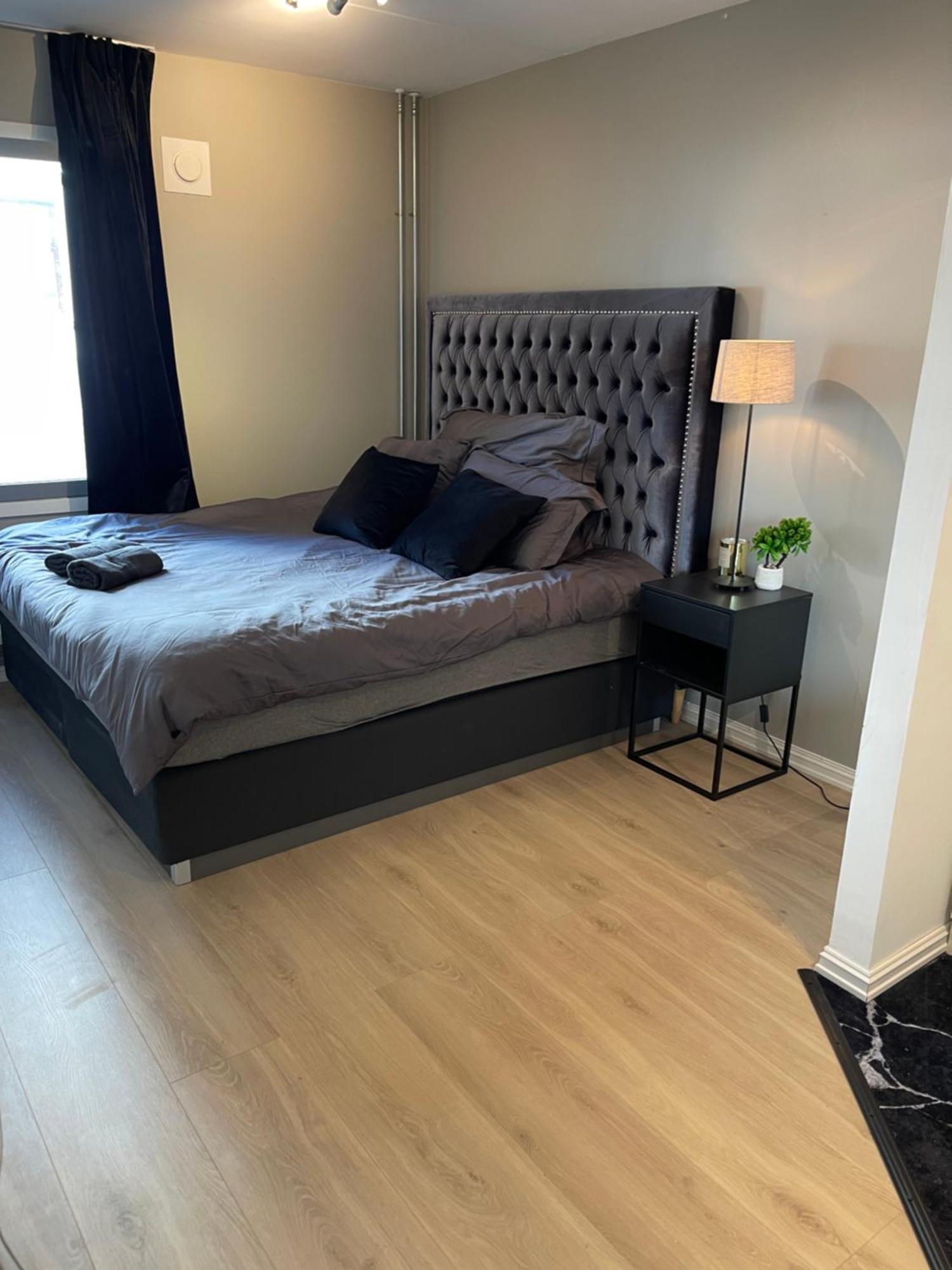 Luxurious Modern Room In Central Oslo - Eur 4K Expensive Bed And 82" Cinematic Tv Kültér fotó